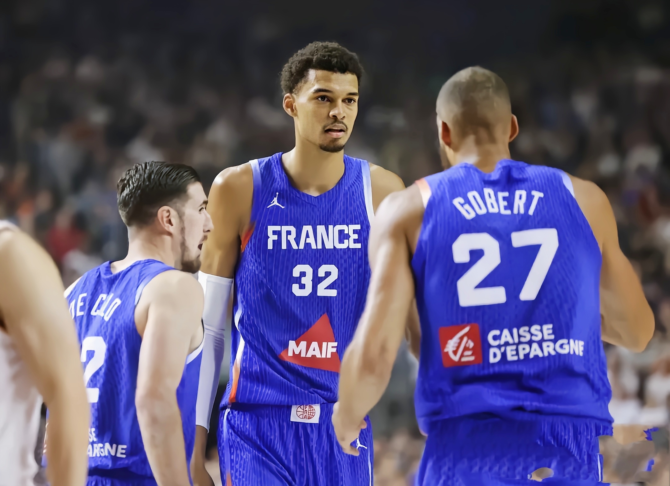 精彩时刻:法国和加拿大体操选手表现出色夺冠 精彩时刻:法国和加拿大体操选手表现出色夺冠