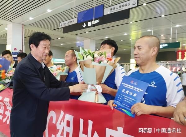青海男篮队员状态神勇，一鼓作气连胜对手